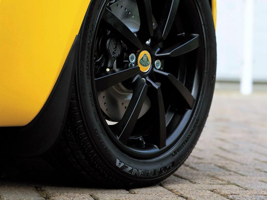  Lotus Elise 99T 2003 года  (фото 2 из 5)